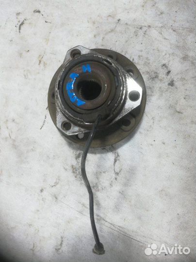 Ступица передняя Opel Astra H