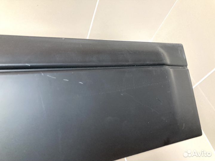 Молдинг передней правой двери Ваз 2114/2115