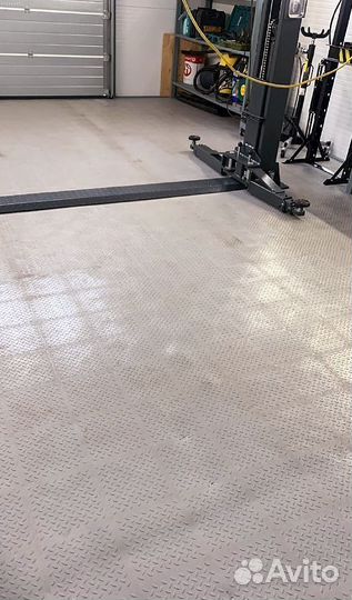 Модульная плитка пвх для спортзала