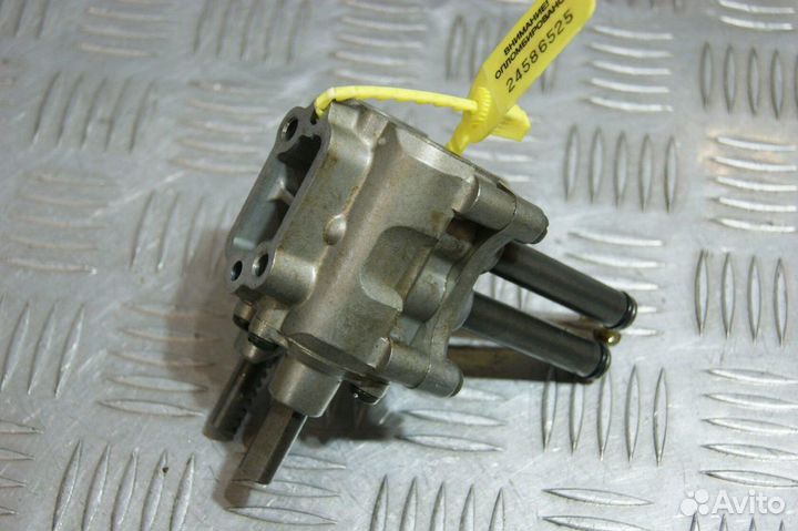 Деталь головки Suzuki GSF250 Bandit, GJ77A