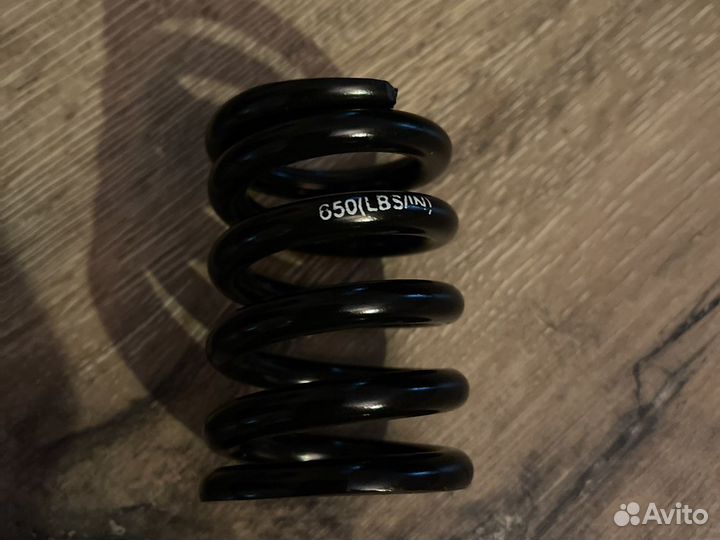 Пружина от Амортизатора