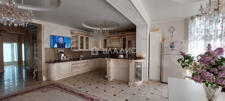 Таунхаус 210 м² на участке 3 сот.