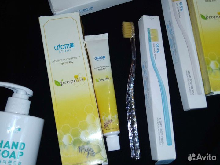 Зубная паста атоми. Зубная щётка