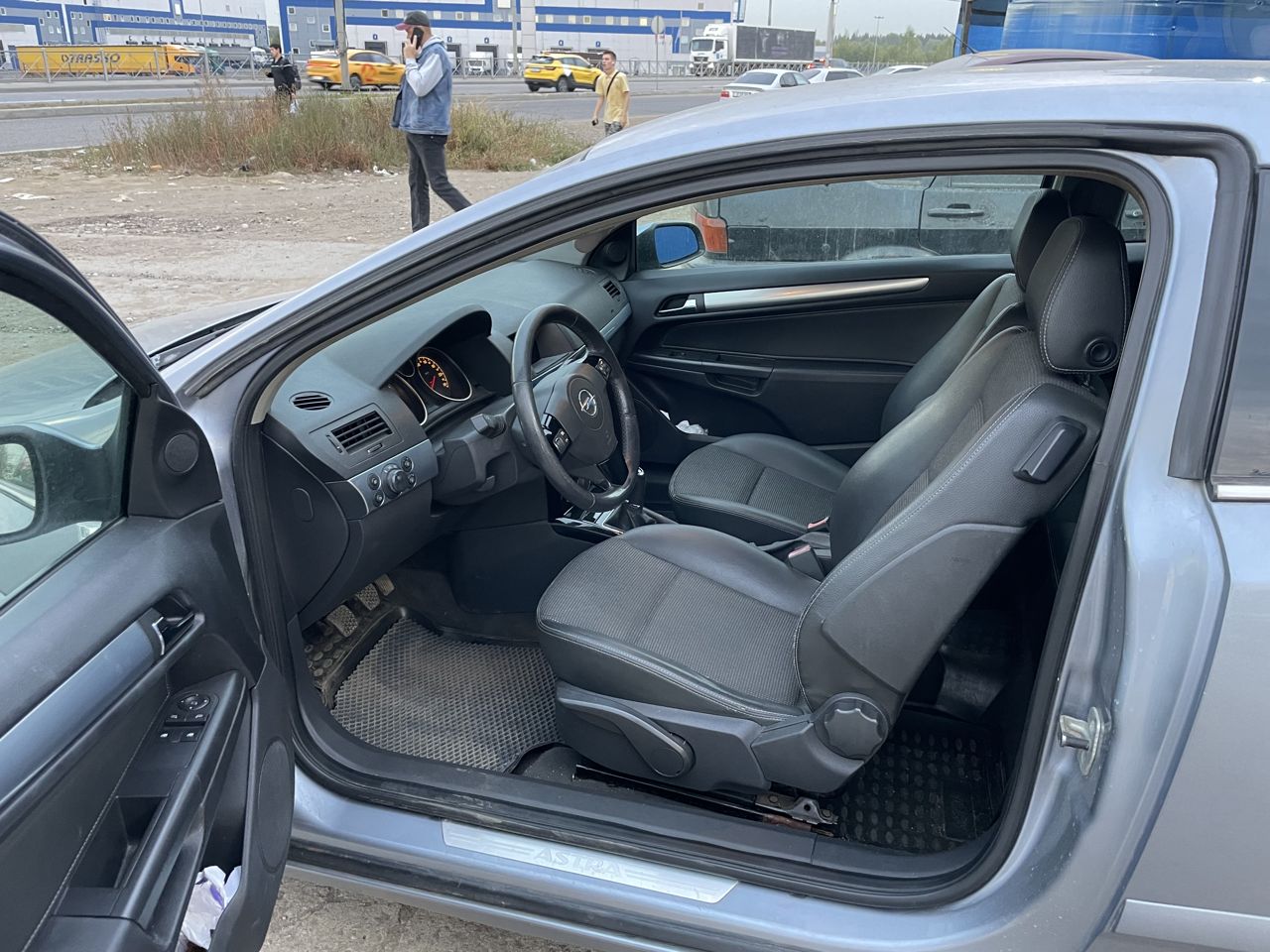 Opel Astra GTC: фото владельца