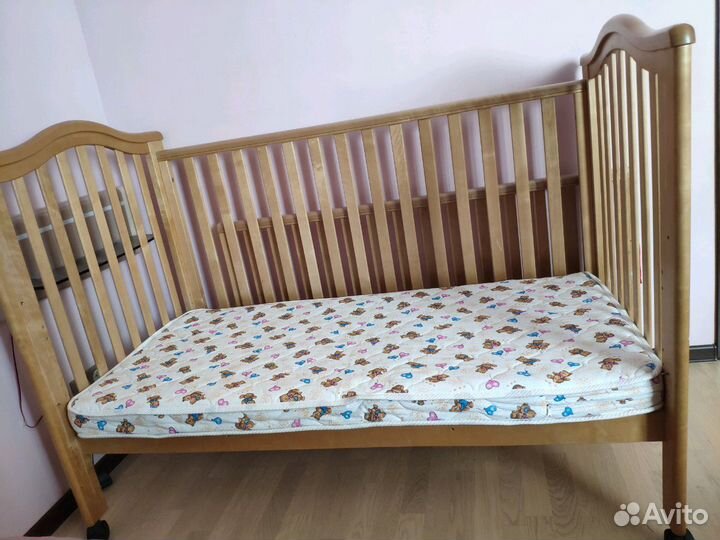 Кроватка mothercare 140x70