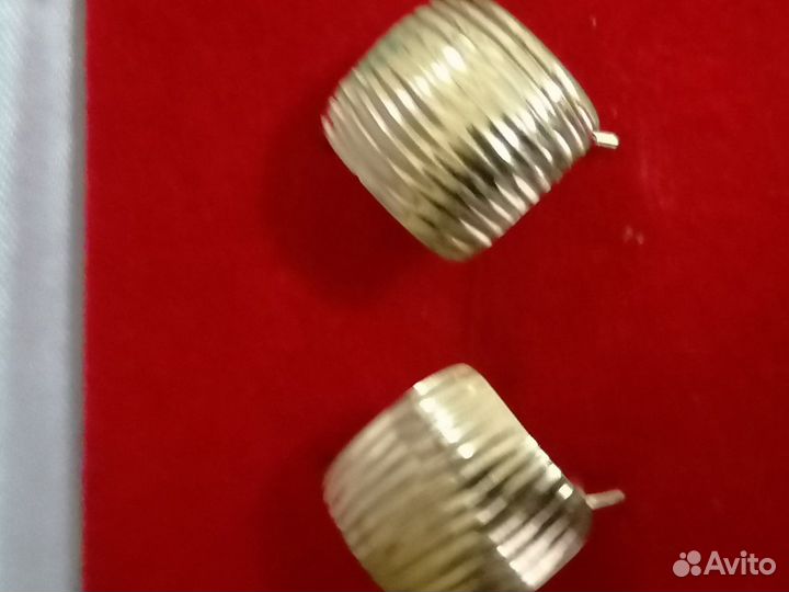 Золотые серьги пластины