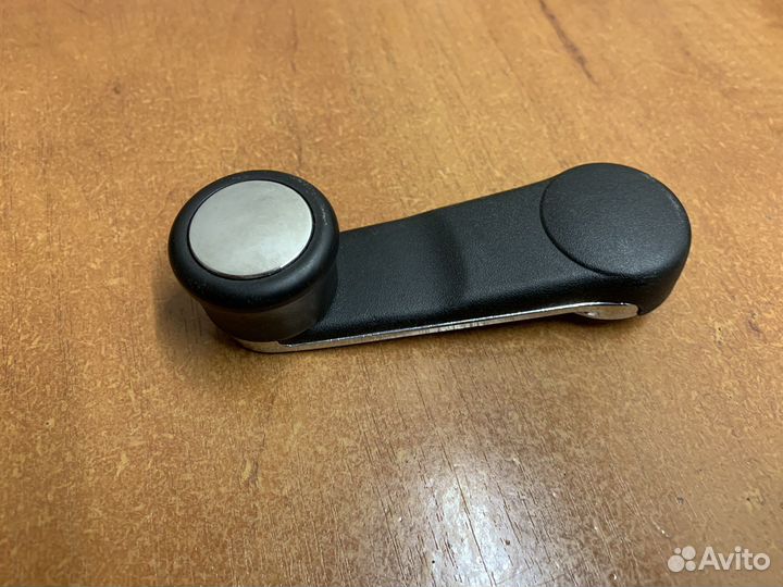 Ручка стеклоподъемника Ауди 80/100/А6