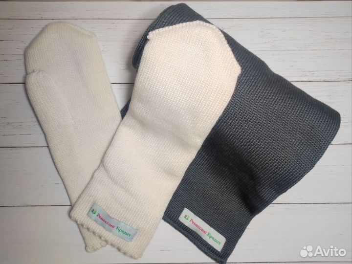 Комплект шарф и варежки новый