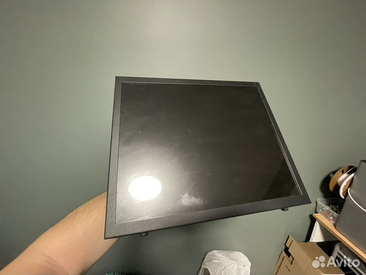 Антивандальный монитор для видеонаблюдения