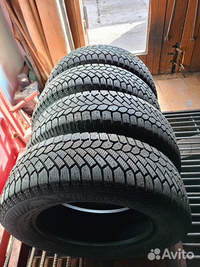 Gislaved Nord Frost 200 205/65 R16