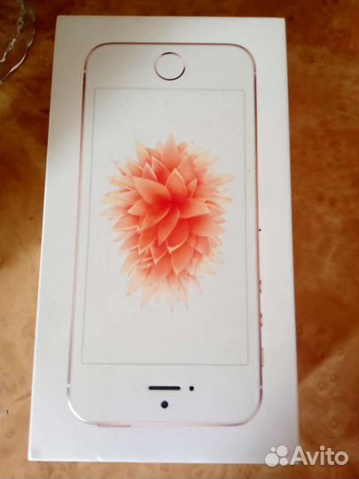 Коробки от Айфона