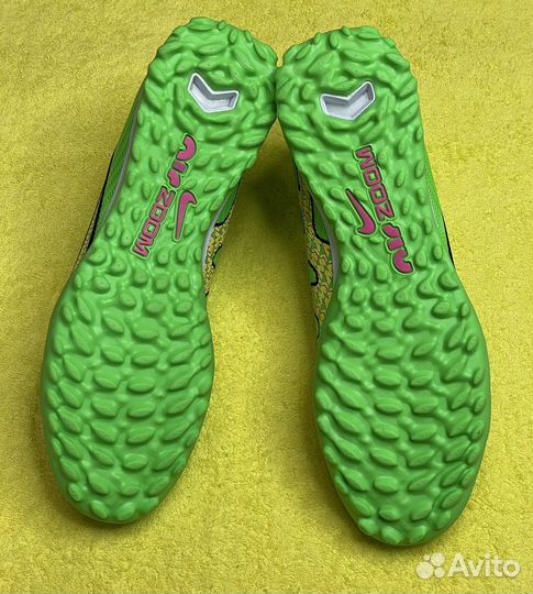 Футбольные бутсы сороконожки nike air zoom