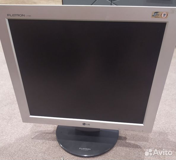 Монитор LG Flatron L1730S