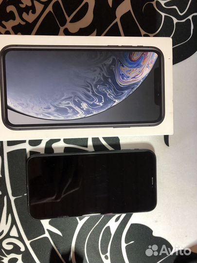 iPhone Xr, 64 ГБ