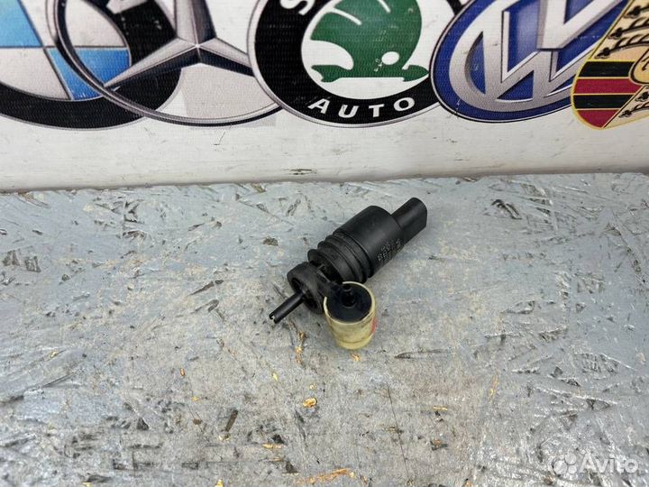 Насос омывателя Volkswagen Golf 1K 1.4 CAX 2011