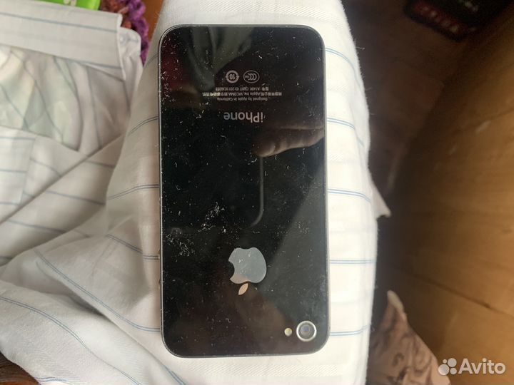 Телефон iPhone 4S