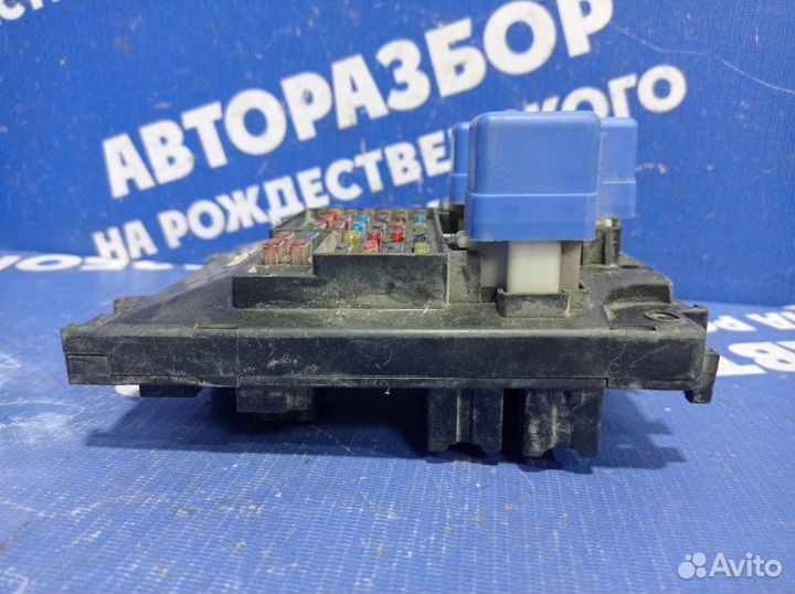 Блок предохранителей салона Nissan Almera N15