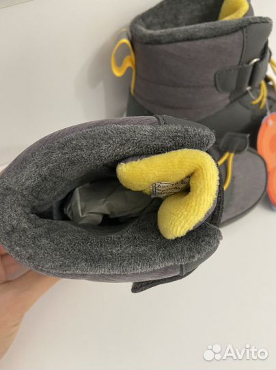 Ботинки для мальчика демисезонные новые 30