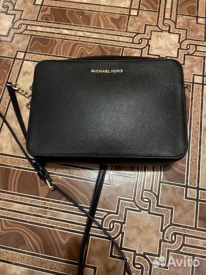 Продам сумку Michael kors