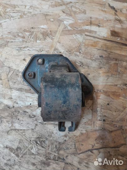 Опора МКПП Hyundai Accent 2