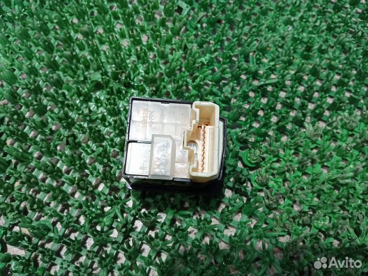 Блок управления зеркалами Toyota Fortuner