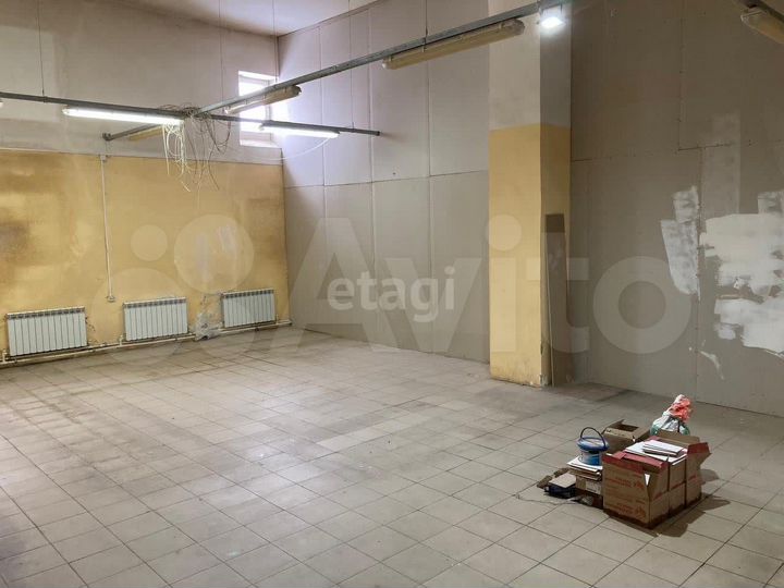 Продам торговое помещение, 435 м²