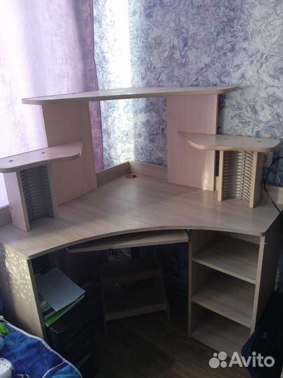 Компьютерный стол