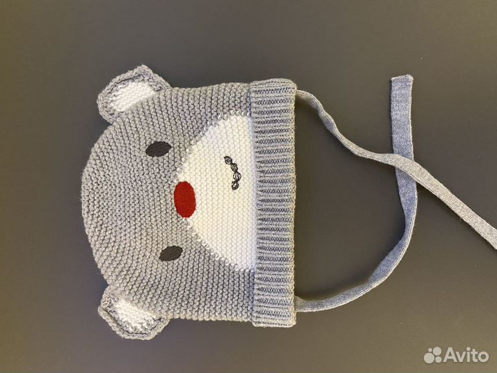 Шапочка вязаная новая на новорожденного