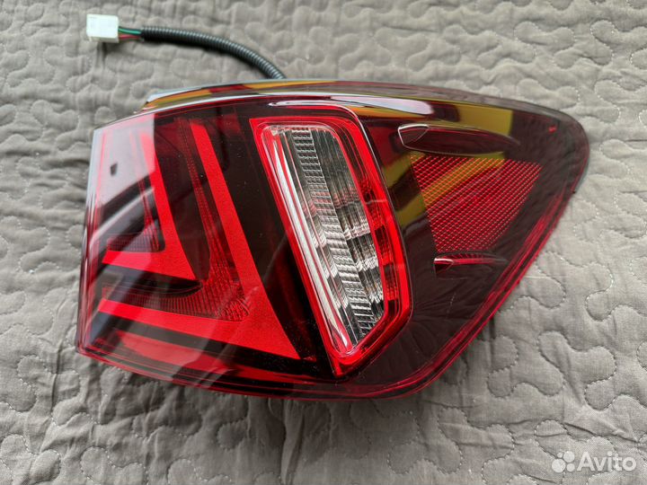 Правый фонарь vland на Lexus IS250 / IS350 / IS-F