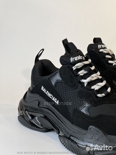 Balenciaga Triple S Black