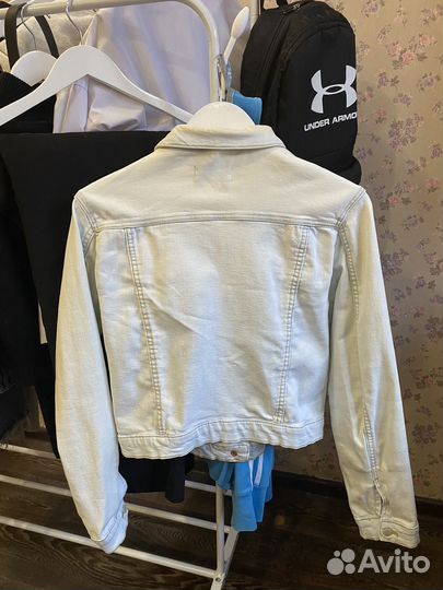 Джинсовая куртка