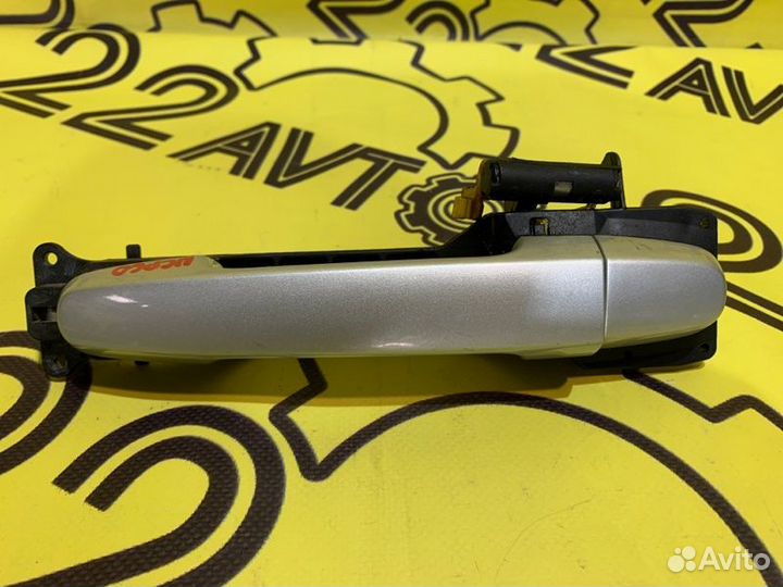 Ручка двери внешняя передняя левая Toyota Ist