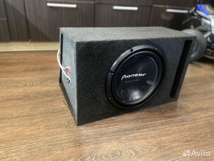 Сабвуфер pioneer 12 400W + моноблок Swat 500W