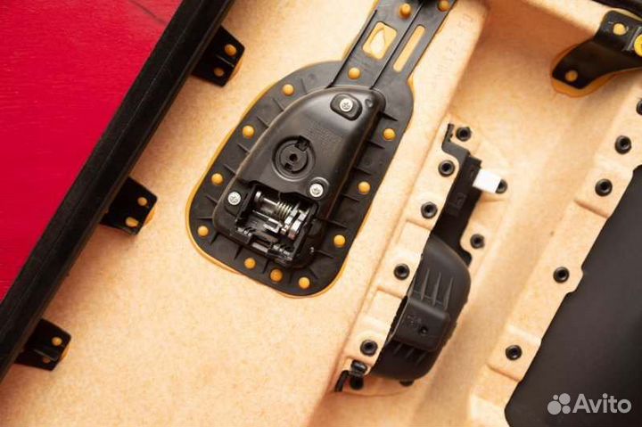 Карта двери задняя правая Kia Ceed 1G G4FC 1.6