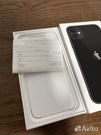 iPhone 11, 64 ГБ