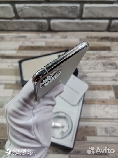 iPhone 11 Pro, 256 ГБ