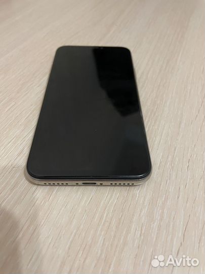 iPhone X, 64 ГБ
