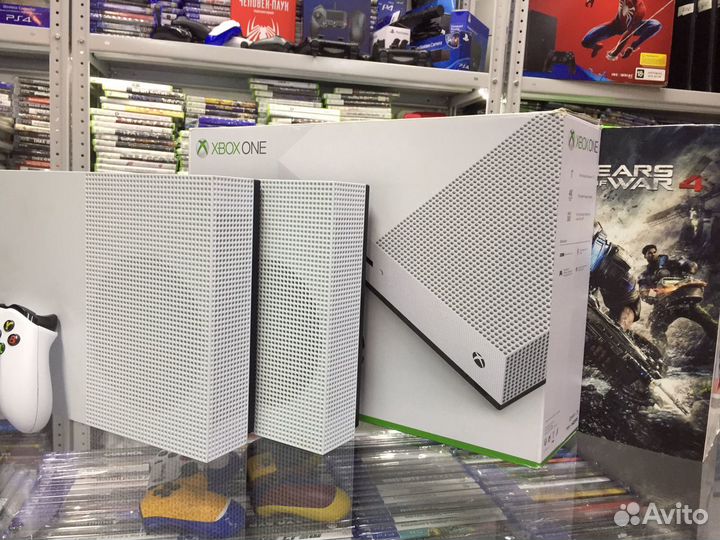 Xbox one S 1 Tb (магазин)