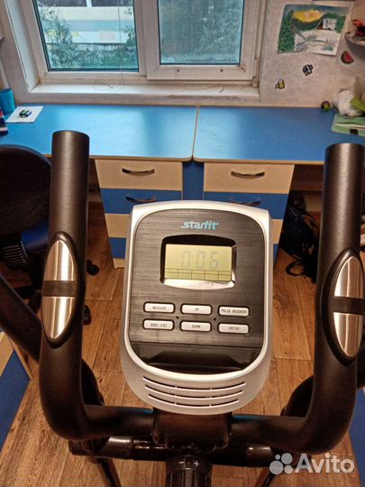 Эллиптический тренажёр Starfit