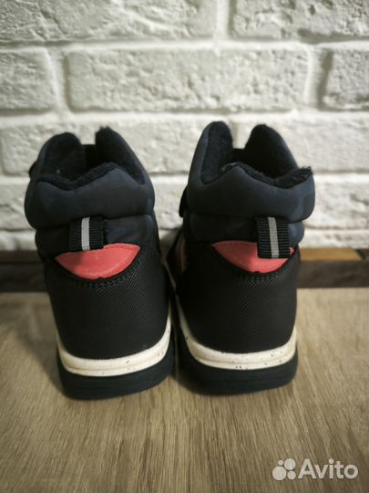 Ботинки демисезонные для мальчика 24