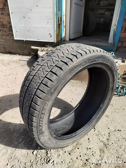 Triangle PL02 225/45 R19