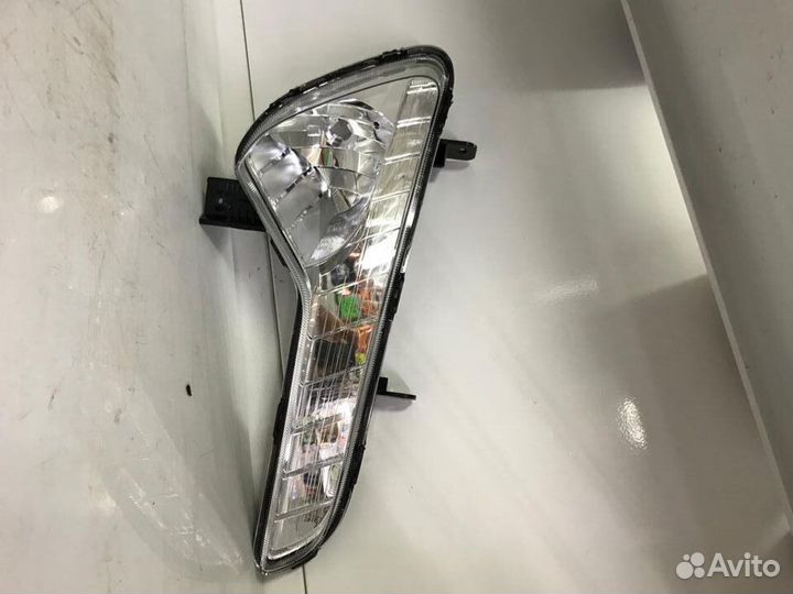 Фара противотуманная Кия sportage 2011г