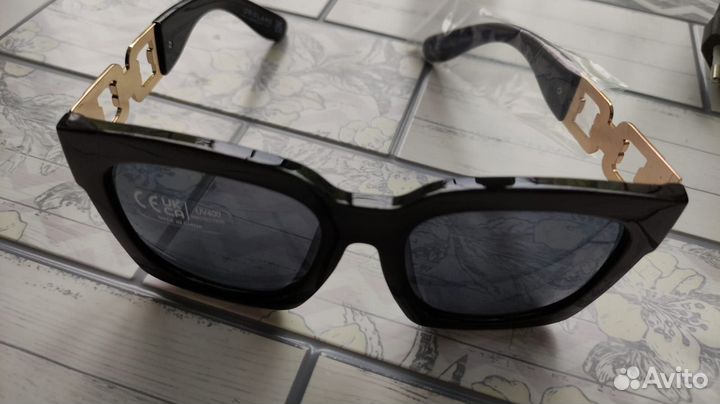 Солнцезащитные очки