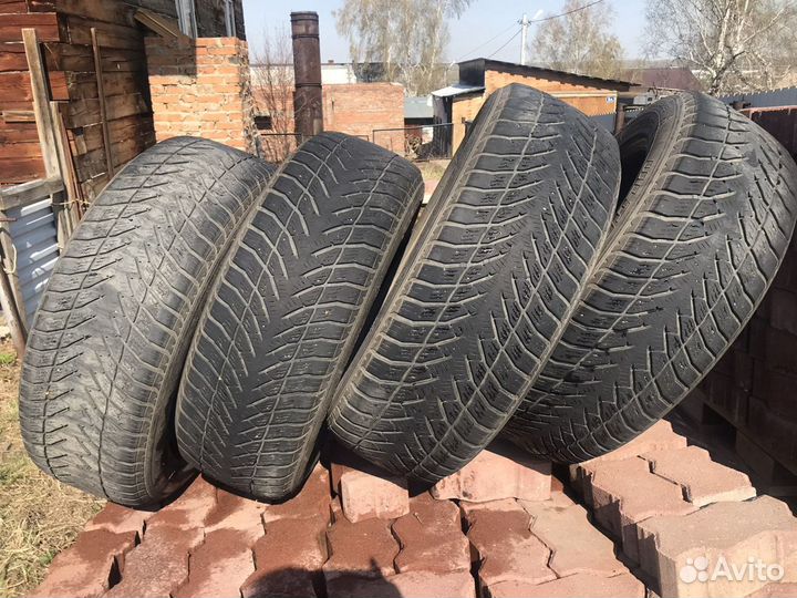 Goodyear Wrangler Ultra Grip 235/60 R18