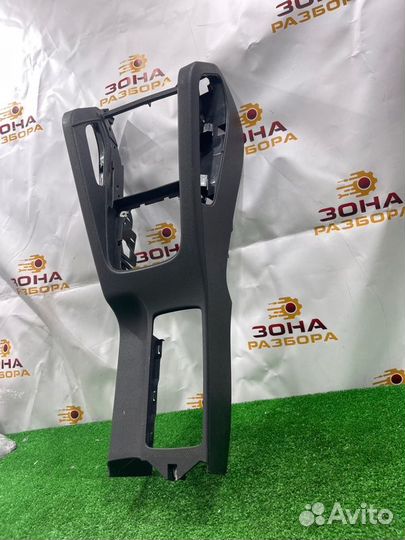 Консоль кпп Volkswagen Scirocco CAV 2010