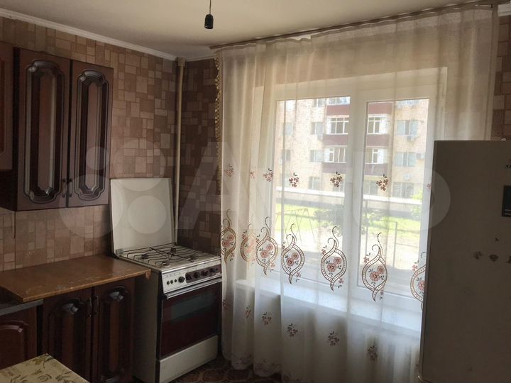 3-к. квартира, 90 м², 2/5 эт.