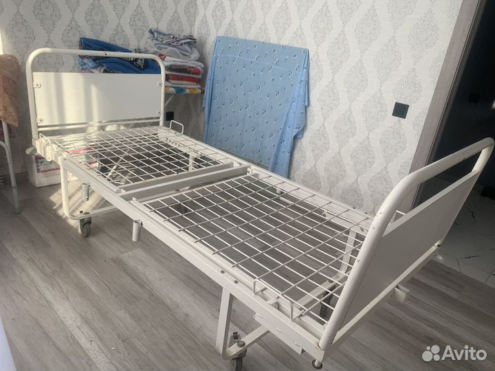Медицинская кровать