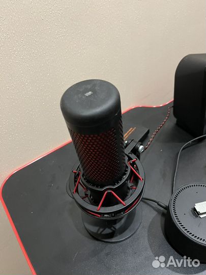 Микрофон HyperX quadcast