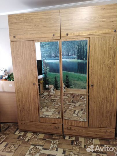 Шкаф для одежды бу