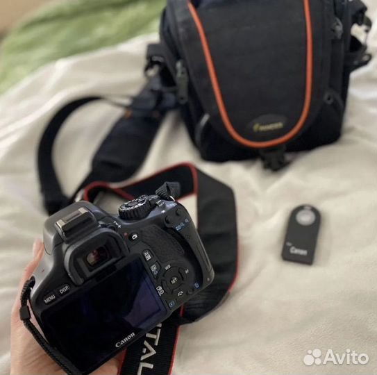 Зеркальный фотоаппарат canon eos 550d